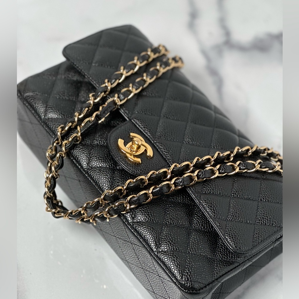 BLACK QUILTED Caviar CLASSIC DOUBLE FLAP MEDIUM